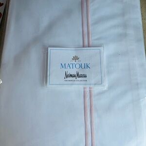 Matouk White and Pink Queen sheet set